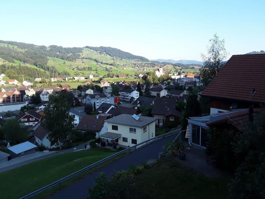Zwinglis Ferienwohnung Rosi Nesslau Exterior foto